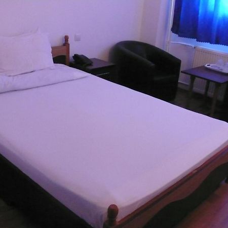 Hotel Uranus Bukareszt Zewnętrze zdjęcie