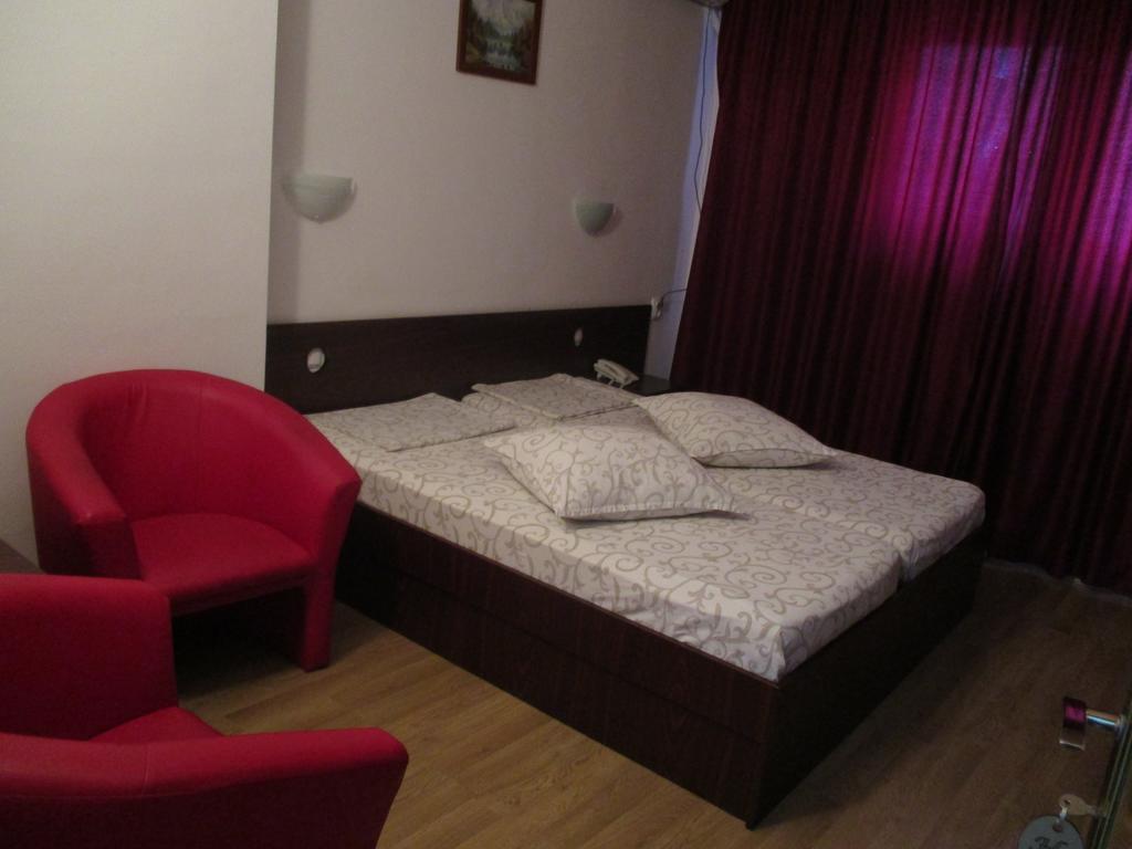 Hotel Uranus Bukareszt Zewnętrze zdjęcie